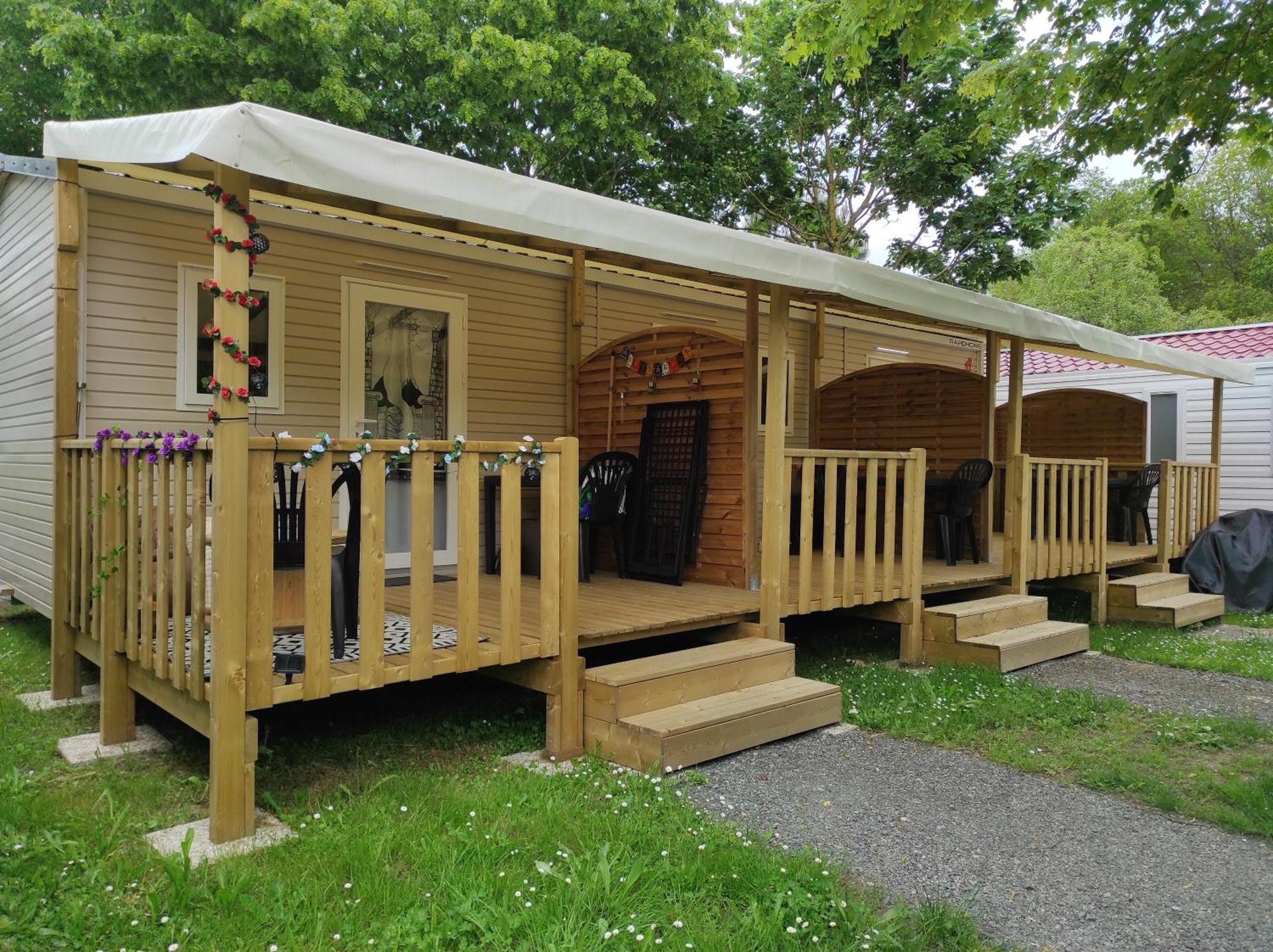 Camping Le Rouge Gorge **** 10' Puy Du Fou Saint-Laurent-sur-Sèvre Exterior foto