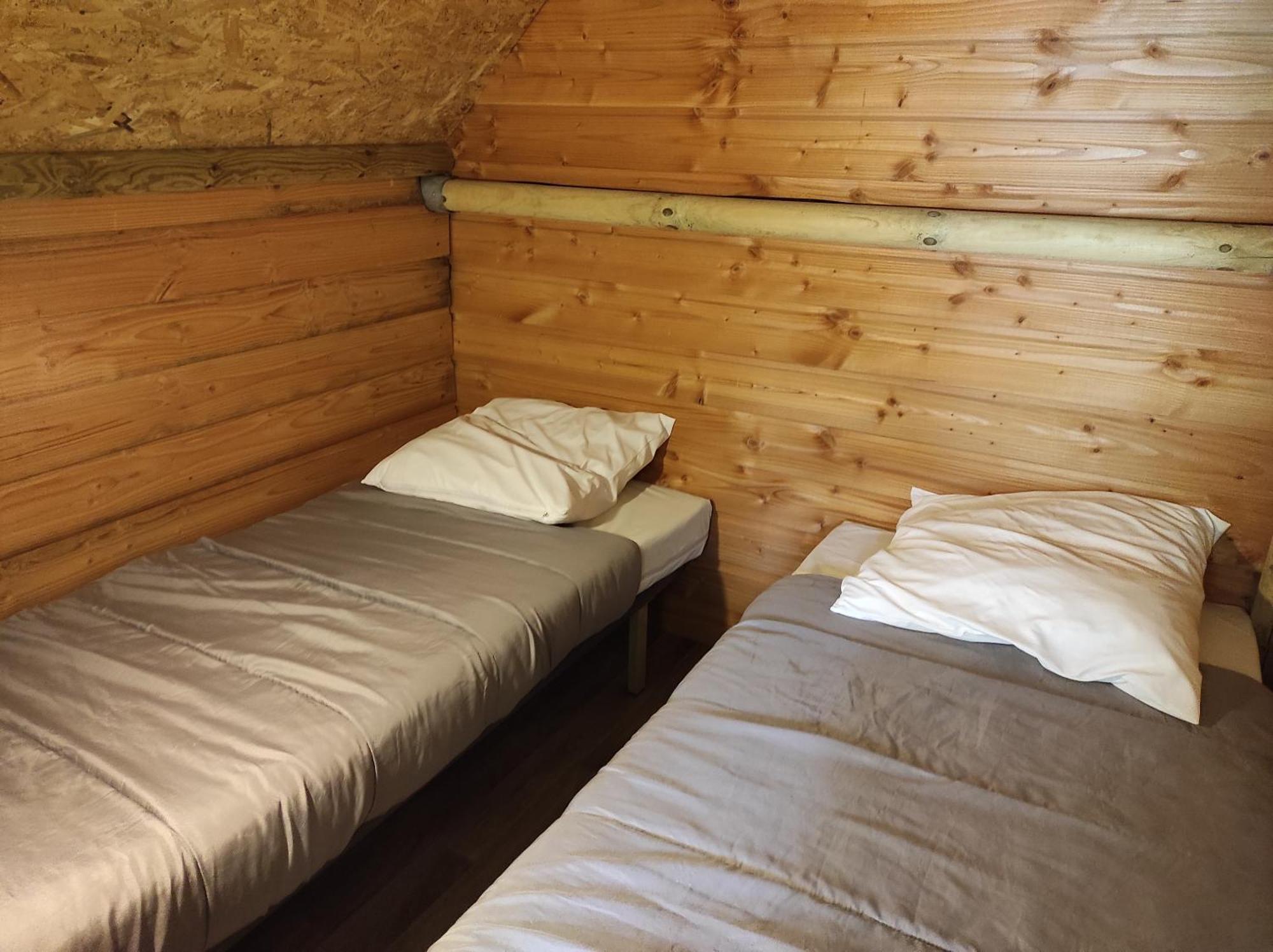Camping Le Rouge Gorge **** 10' Puy Du Fou Saint-Laurent-sur-Sèvre Exterior foto
